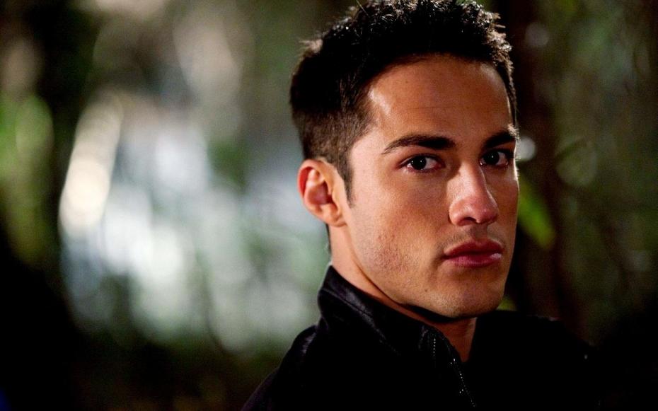 Tyler - Michael Trevino