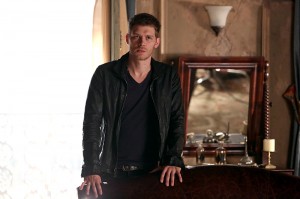 2x03 Every Mother's Son - Klaus