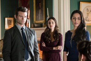 2x17 Exquisite Corpse -  Elijah, Hayley et Gia