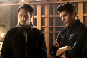 2x19 When The Levee Breaks - Aiden & Josh