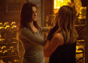 3x13 Heart Shaped Box - Cami et Hayley